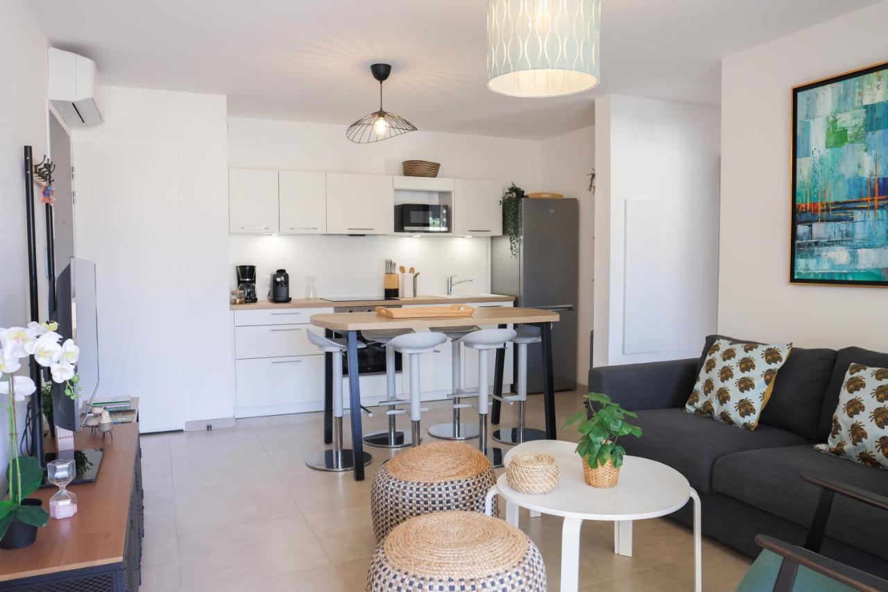 Appartement La Balagne , Bord De Mer, Grande Terrasse, Sant'Ambroggio Lumio  Dış mekan fotoğraf