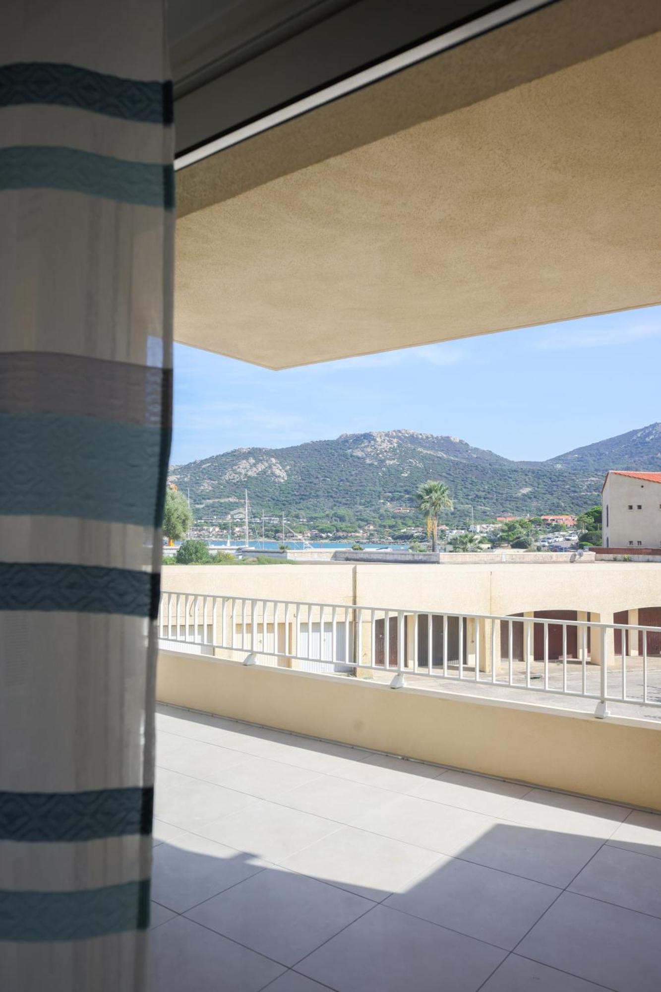 Appartement La Balagne , Bord De Mer, Grande Terrasse, Sant'Ambroggio Lumio  Dış mekan fotoğraf